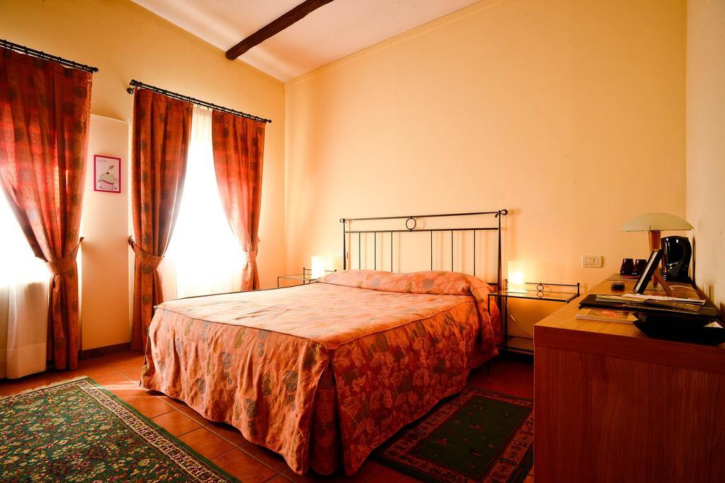 Agriturismo Il Borghetto Crespellano Szoba fotó
